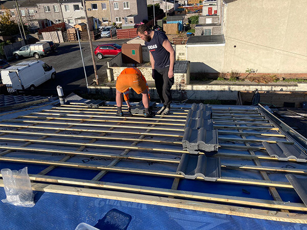 Emergency roof repair services Glasgow