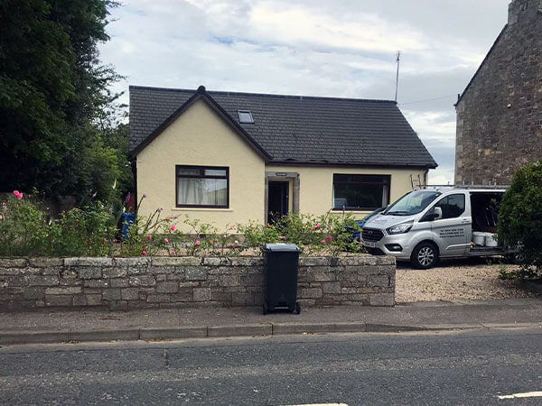 how much do Tiled Roofs cost in Auchinairn