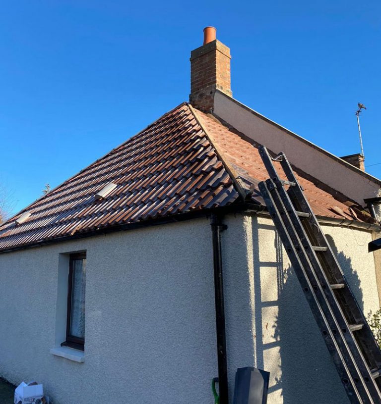 Tiled roof contractors near me Glasgow